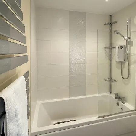 Captain's Quarters Tatil Evi Whitby